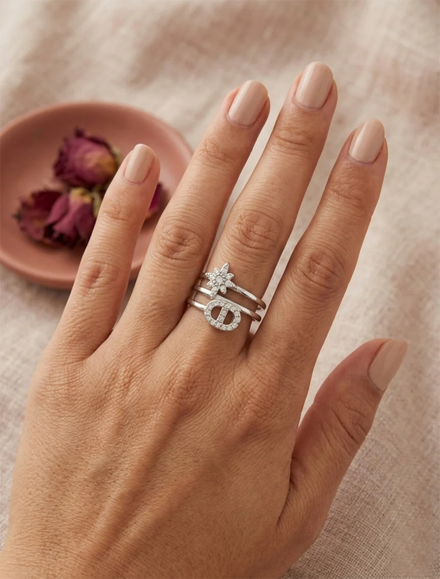 Bague à étoile et maillon strassés - Argent