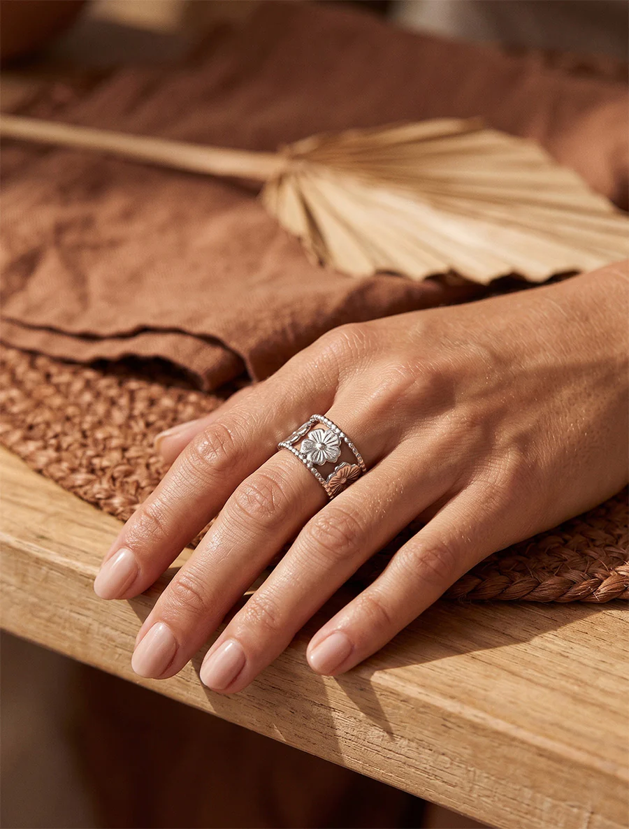 Bague à petites billes et motif floral - Argent