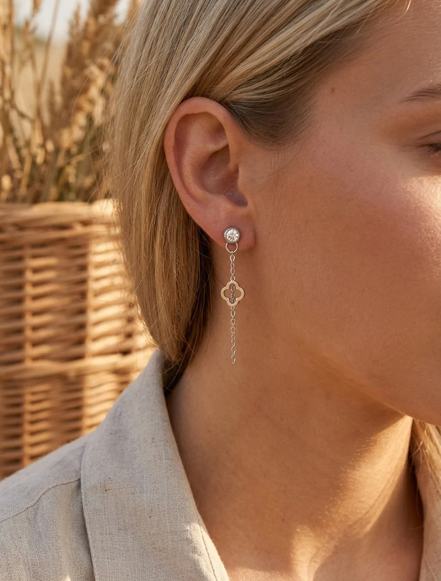 Boucles d'oreilles pendantes à fine chaîne et trèfle - Argent