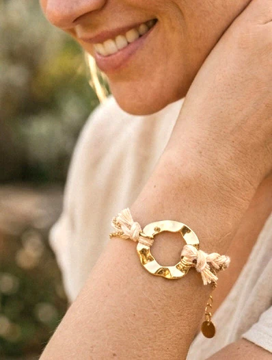 Bracelet en chaînes et fils tressés - Or/taupe