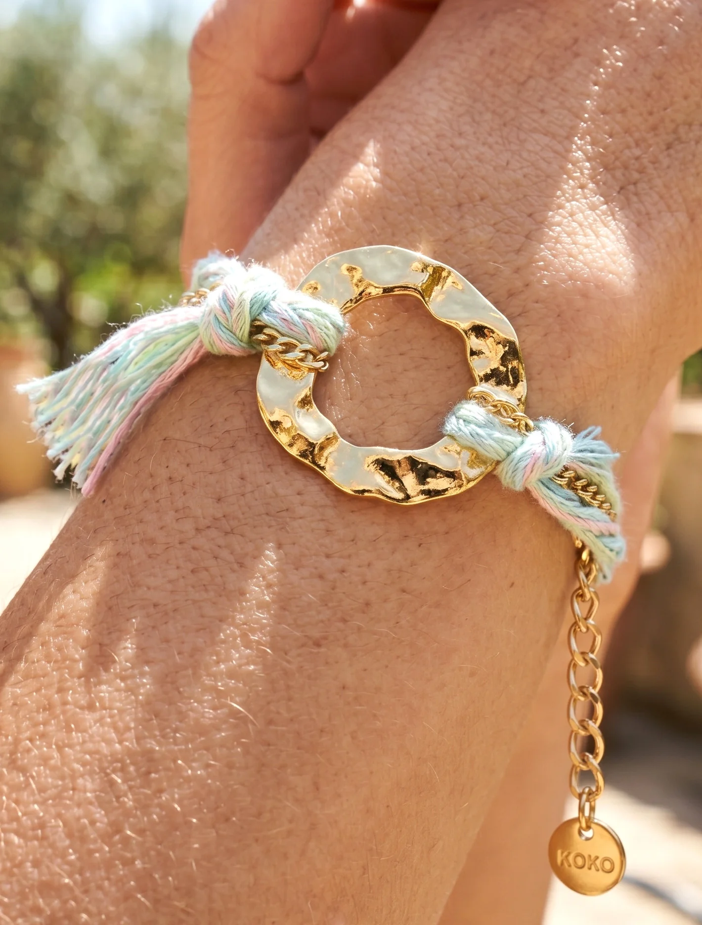 Bracelet en chaînes et fils tressés - Or/vert d'eau
