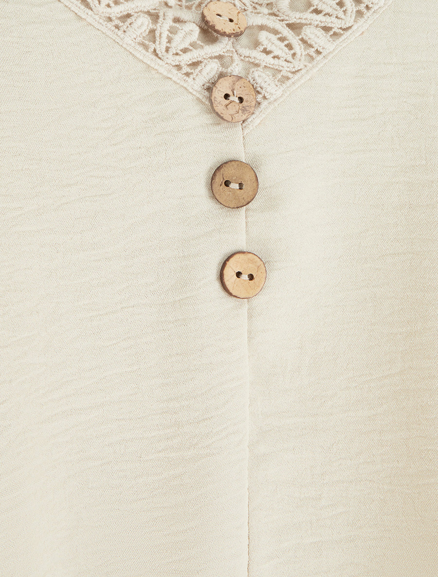 Caraco à boutons décoratifs et broderie - Beige - Image 3
