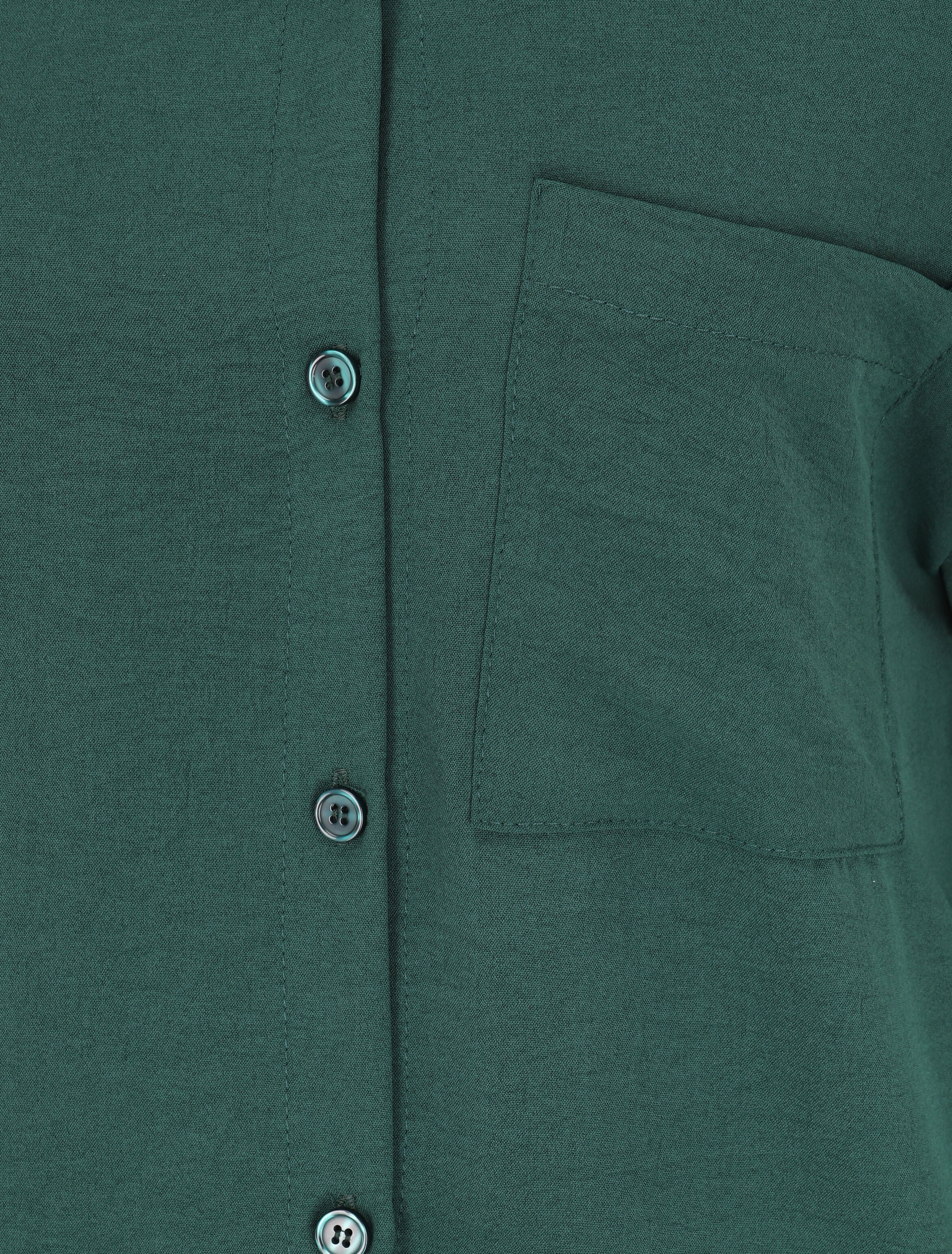 Chemise oversize avec chaîne à maillons dorés au dos - Vert - Image 3