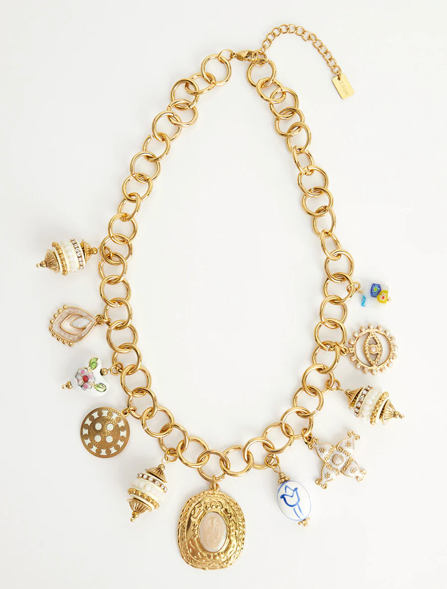 Collier à breloques fantaisies - Beige - Image 2