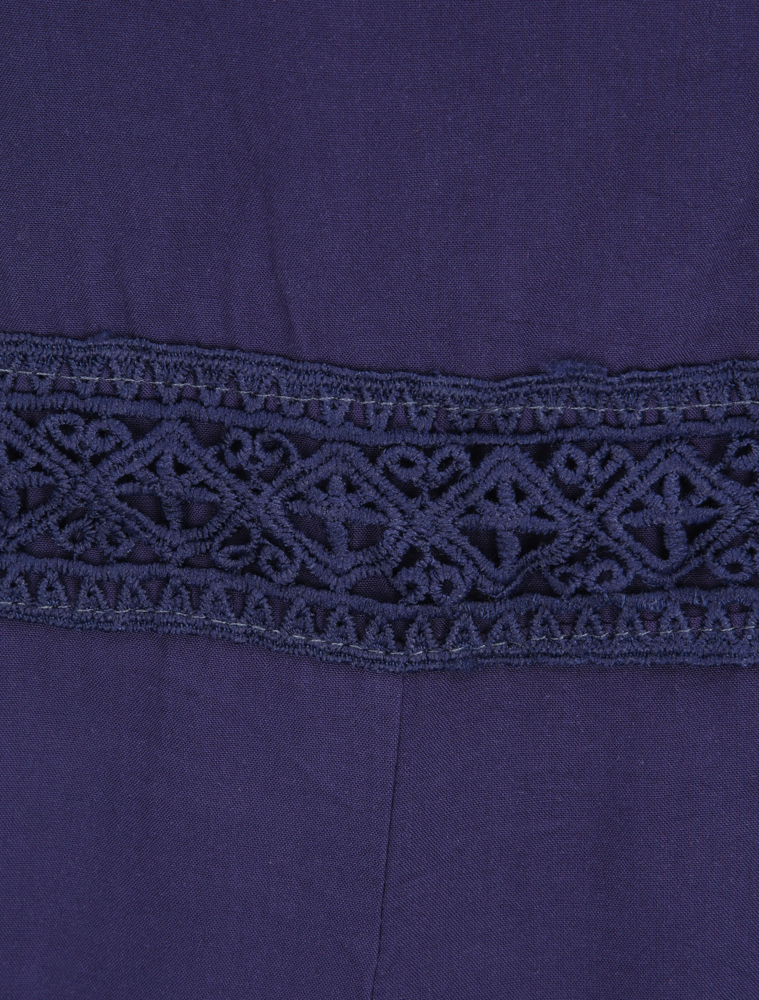 Combishort cintré fluide à détail dentelle - Marine - Image 3