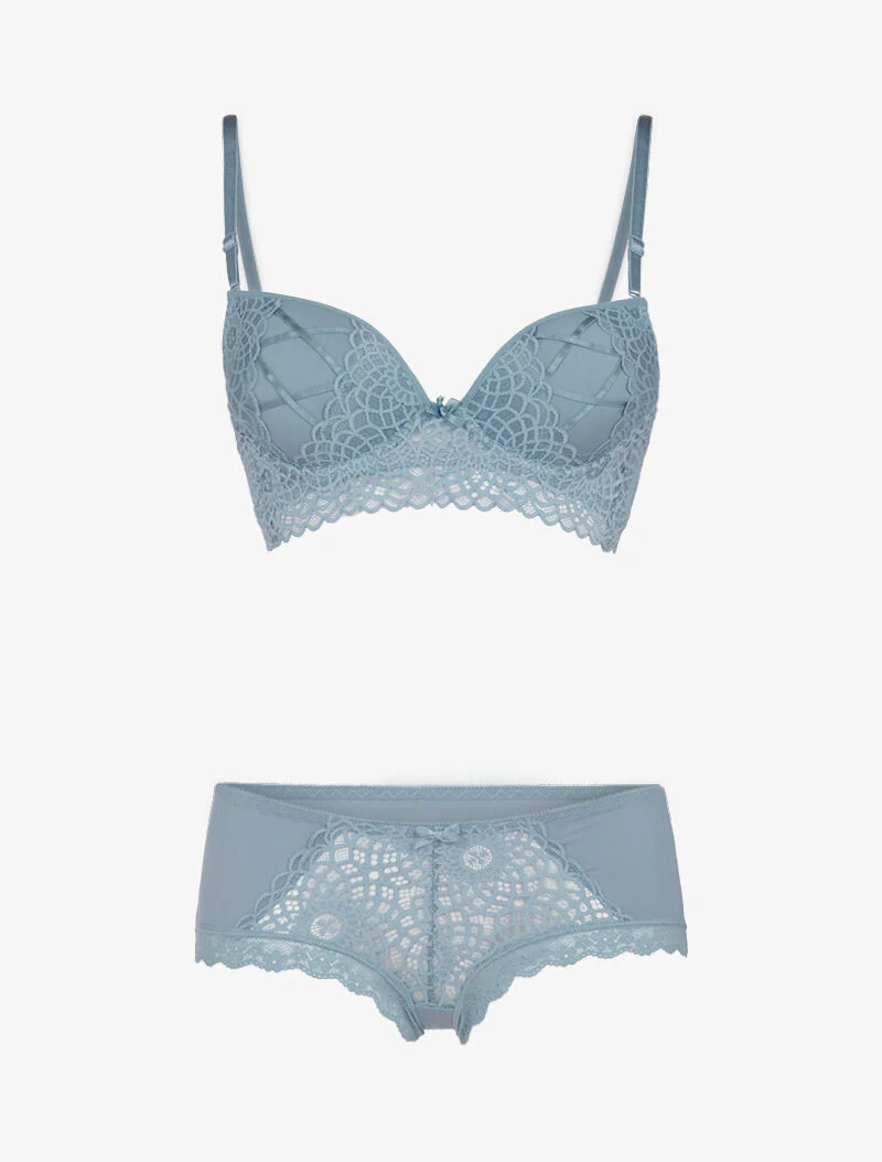 Ensemble à broderie et corsage - bleu clair - bleu ciel