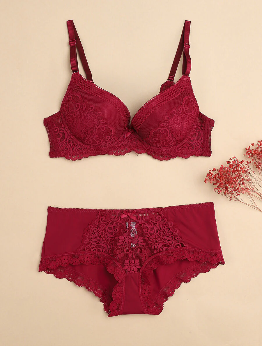 Ensemble à fine broderie festonnée et shorty - Prune