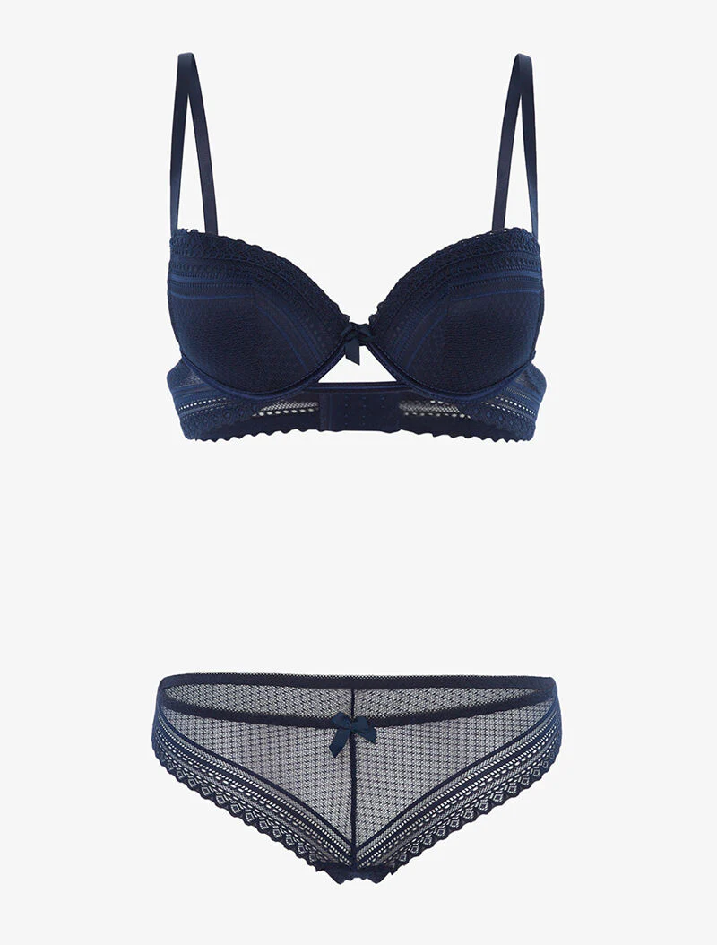 Ensemble dentelle ajourée et tanga - bleu nuit