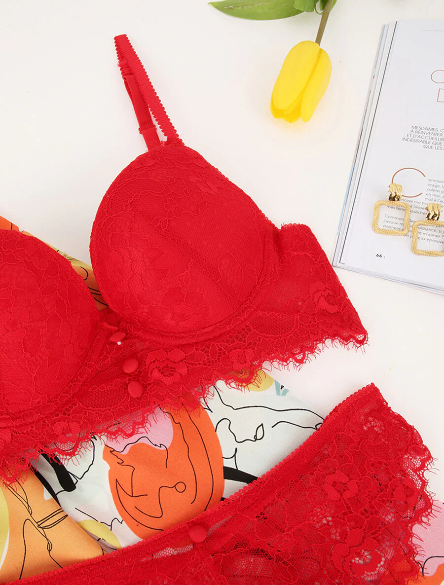 Ensemble en dentelle à détail boutons - Rouge - Image 3