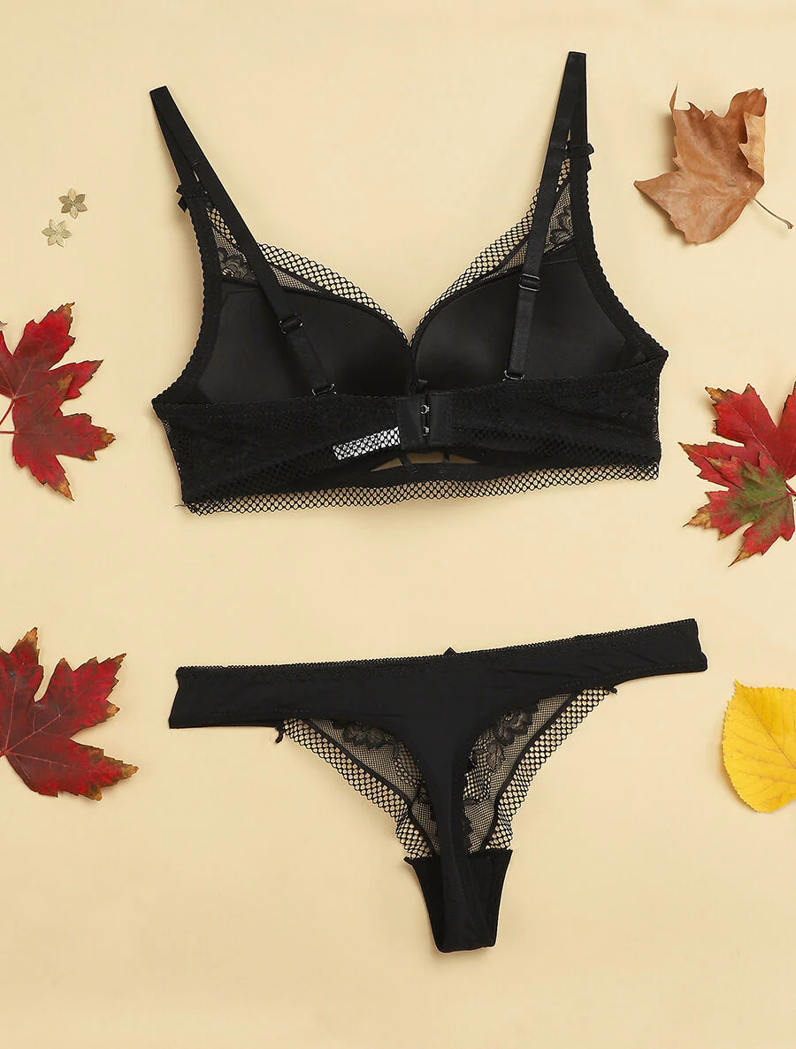Ensemble en dentelle ajourée et string - Noir - Image 2