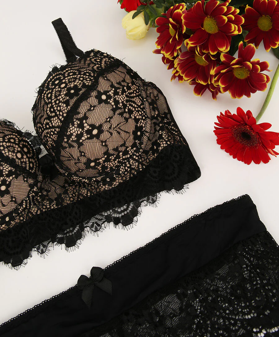 Ensemble en dentelle et en résille - Noir/beige - Image 3