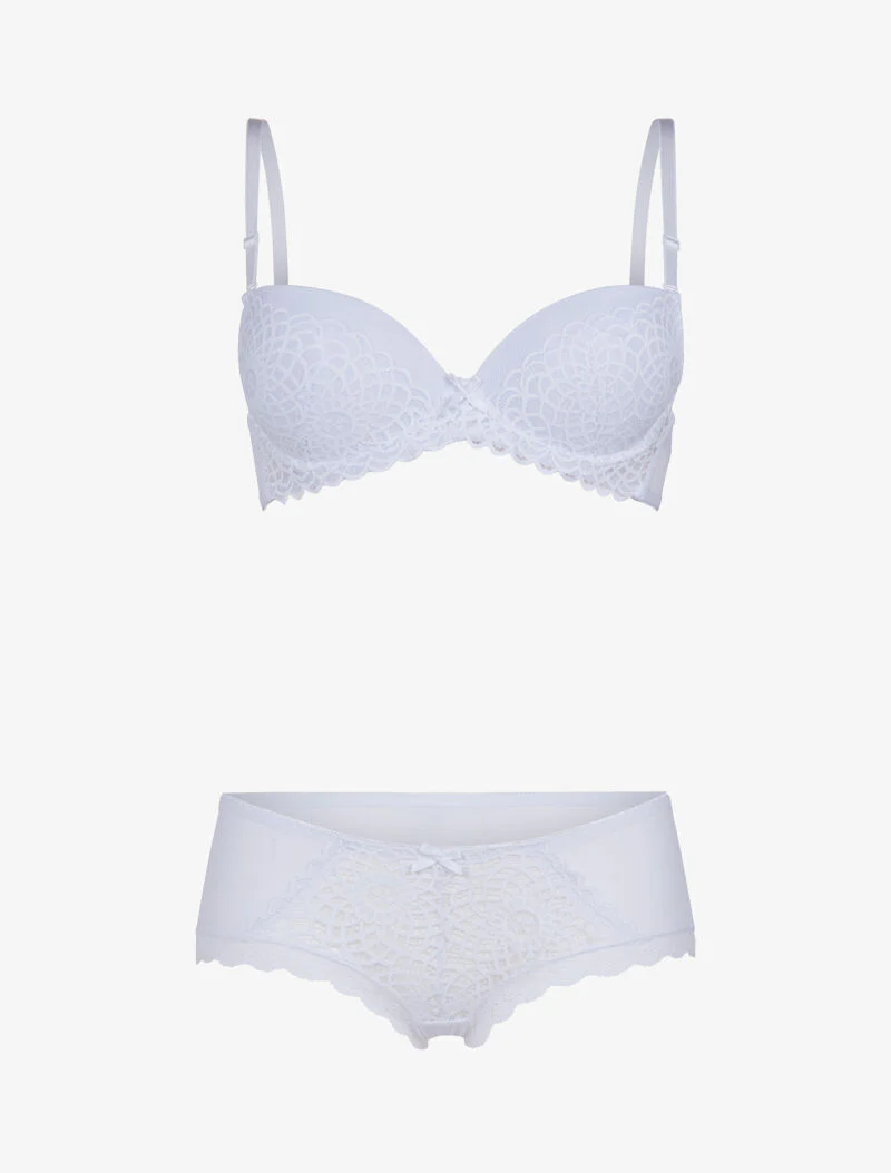 Ensemble en dentelle et résille - blanc