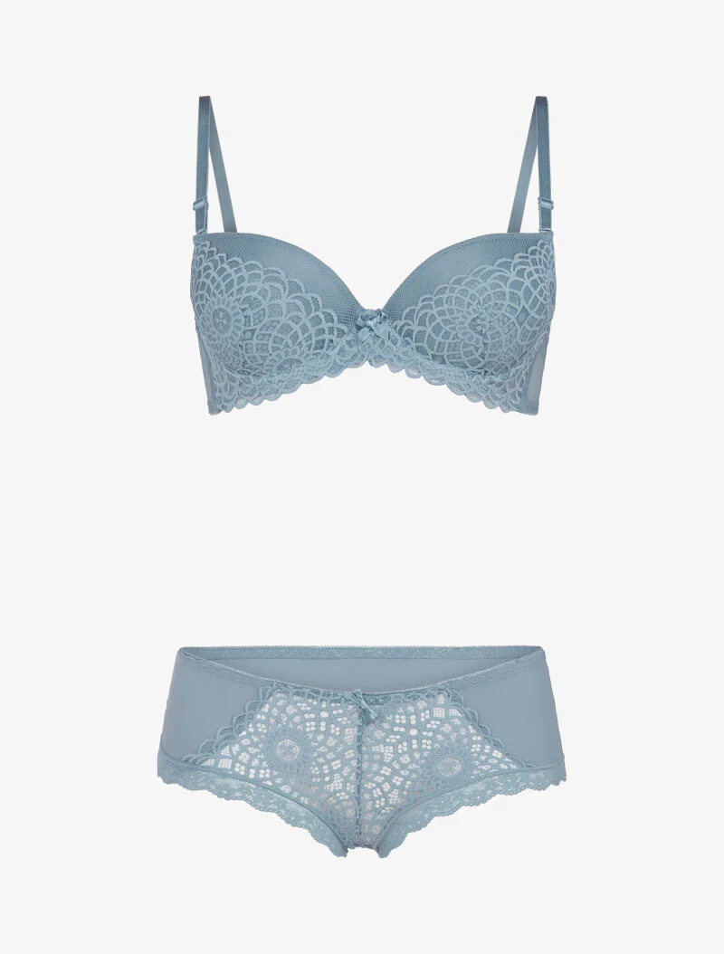 Ensemble en dentelle et résille - bleu