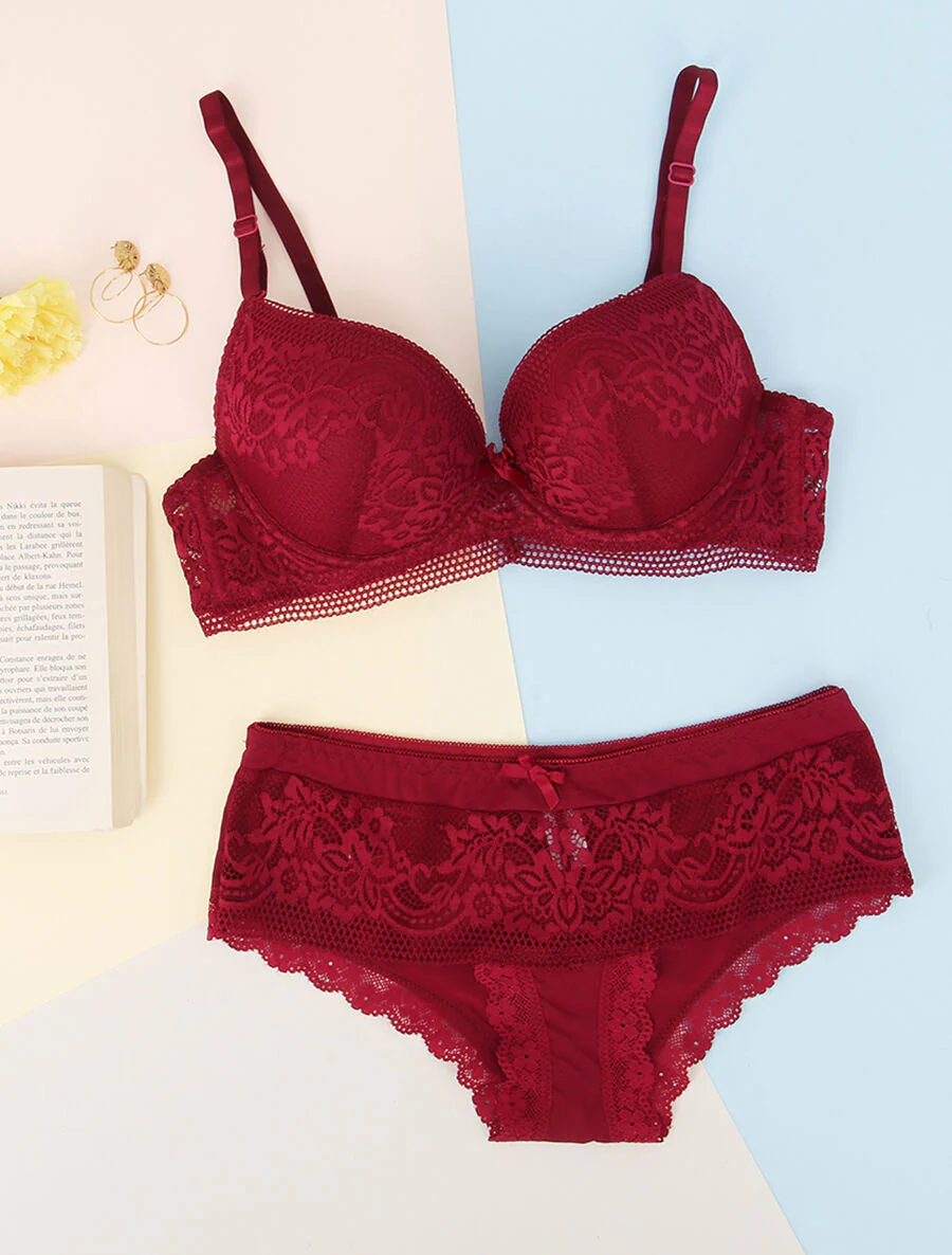 Ensemble en dentelle fleurie - Bordeaux