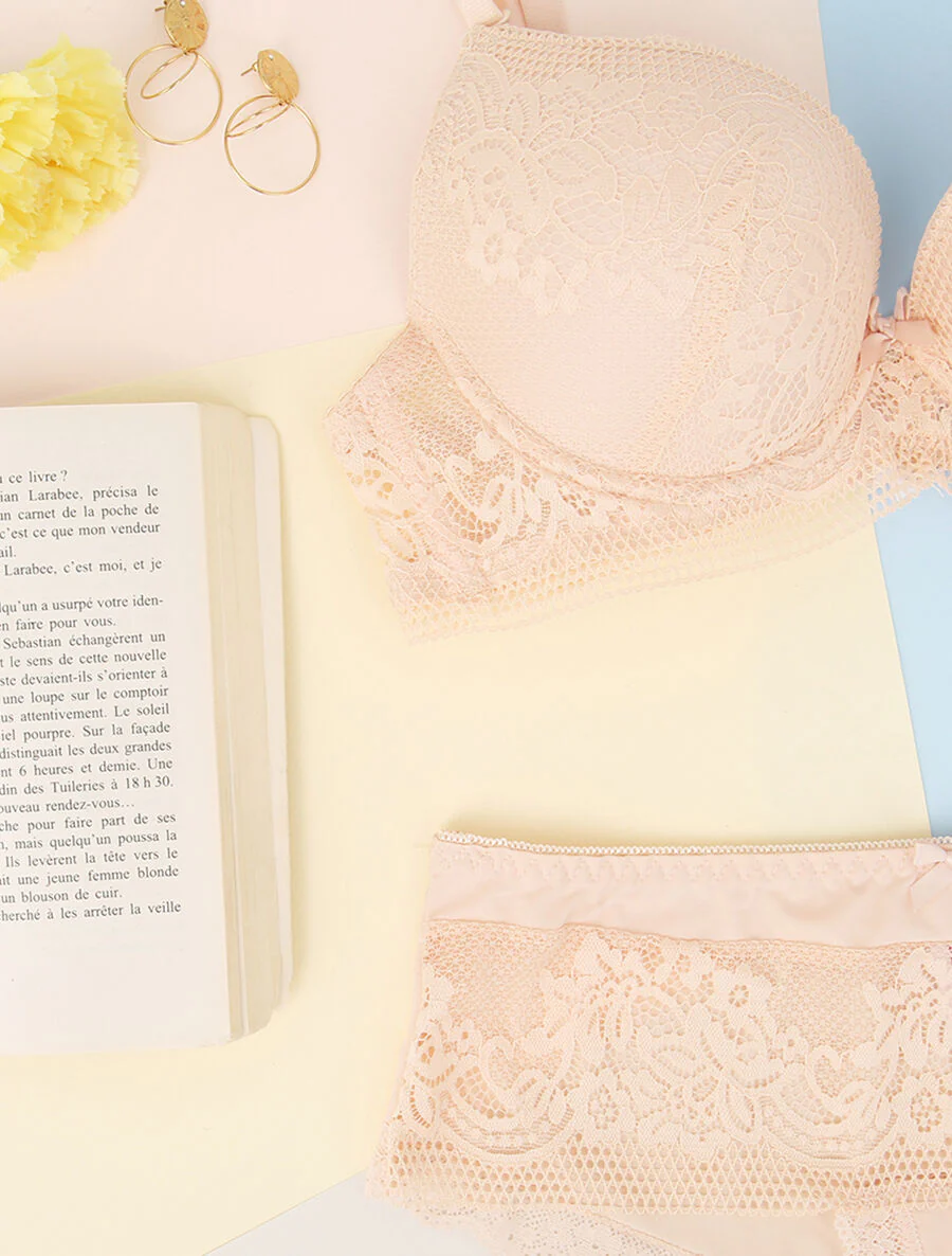 Ensemble en dentelle fleurie - Beige - Image 3
