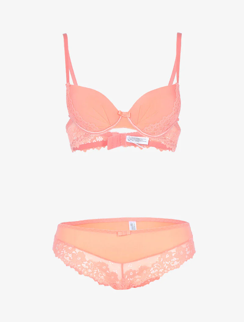 Ensemble en dentelle fleurie - corail