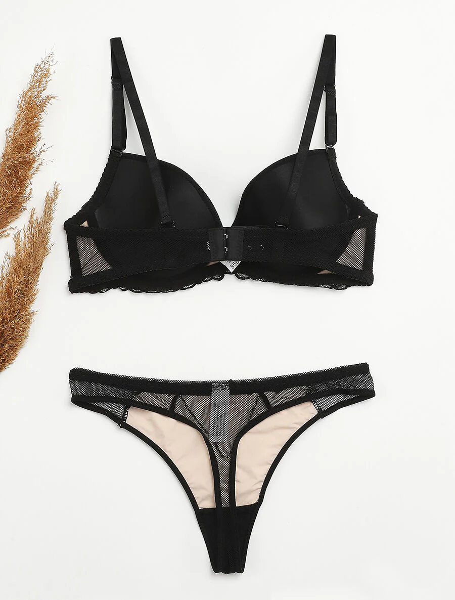 Ensemble en dentelle graphique et string - Noir/nude - Image 2