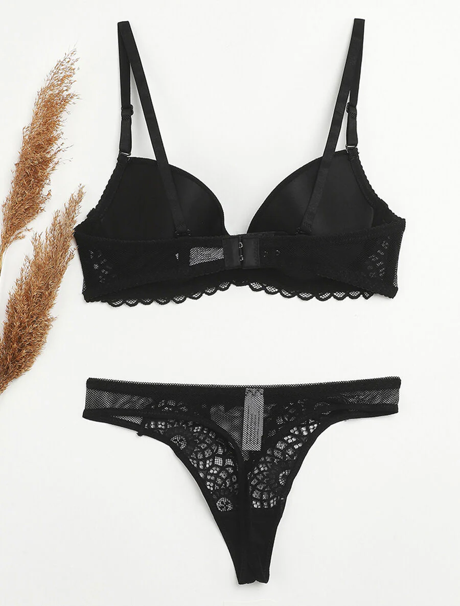 Ensemble en dentelle graphique et string - Noir - Image 2
