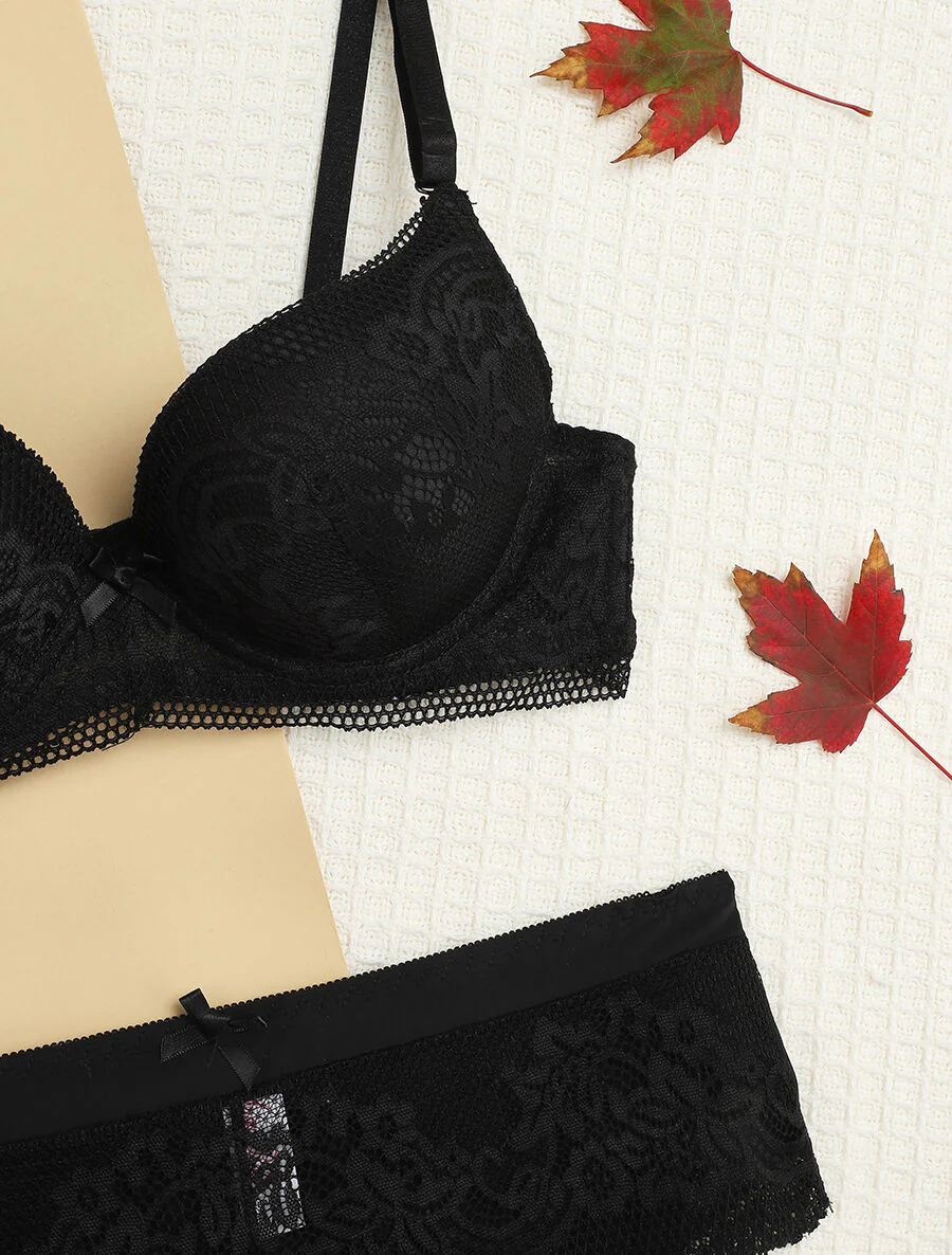 Ensemble push-up à broderie fleurie et shorty - Noir - Image 3