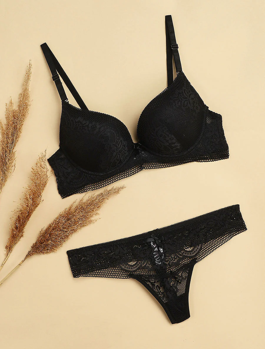 Ensemble push-up à broderie fleurie et string - Noir