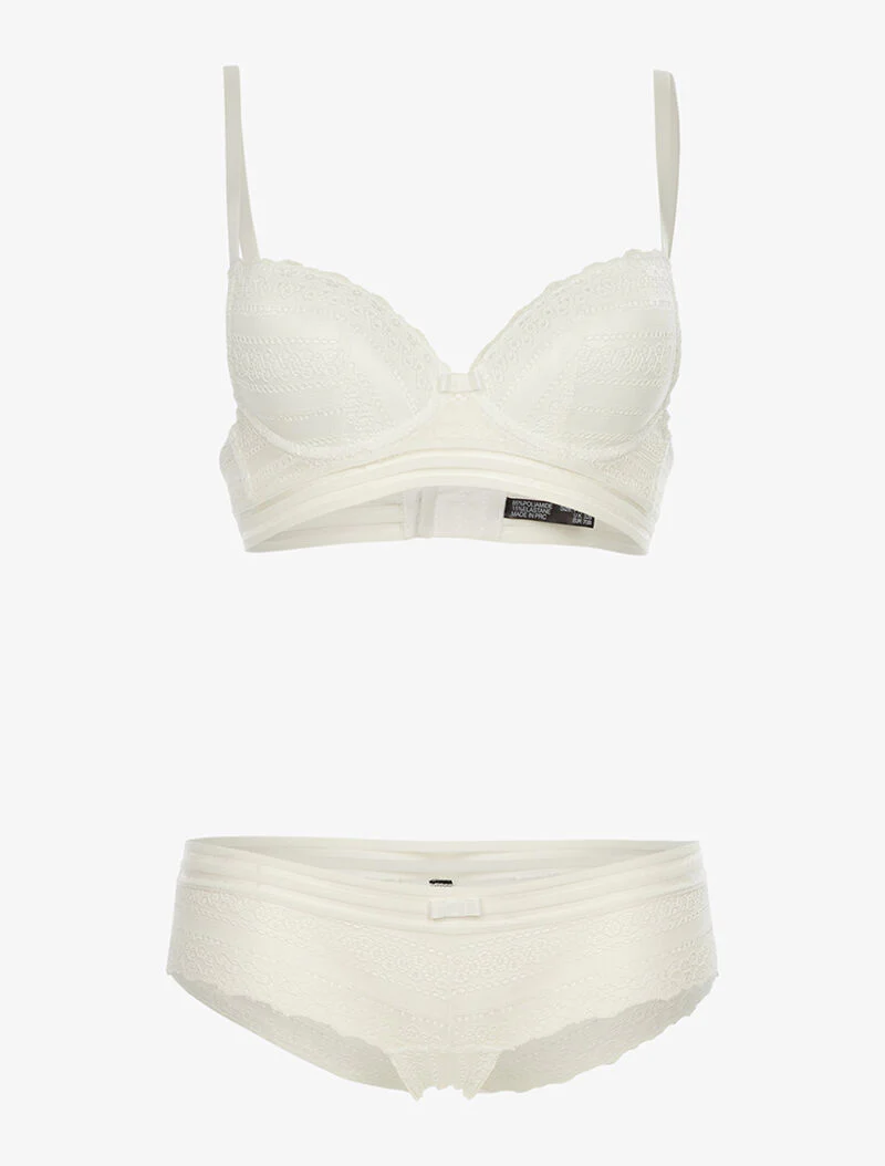 Ensemble SG et shorty à lignes graphiques - blanc