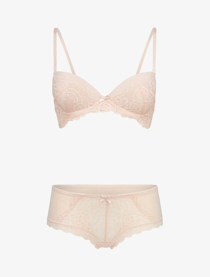 Ensembles en dentelle à shorty ajouré - nude