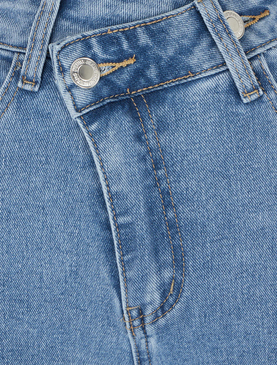 Jean ample push-up à boutonnage croisé - Bleu clair - Image 3