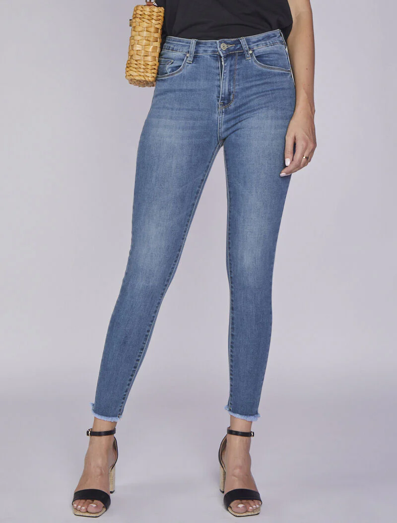 Jean skinny à bords effilochés - Denim clair