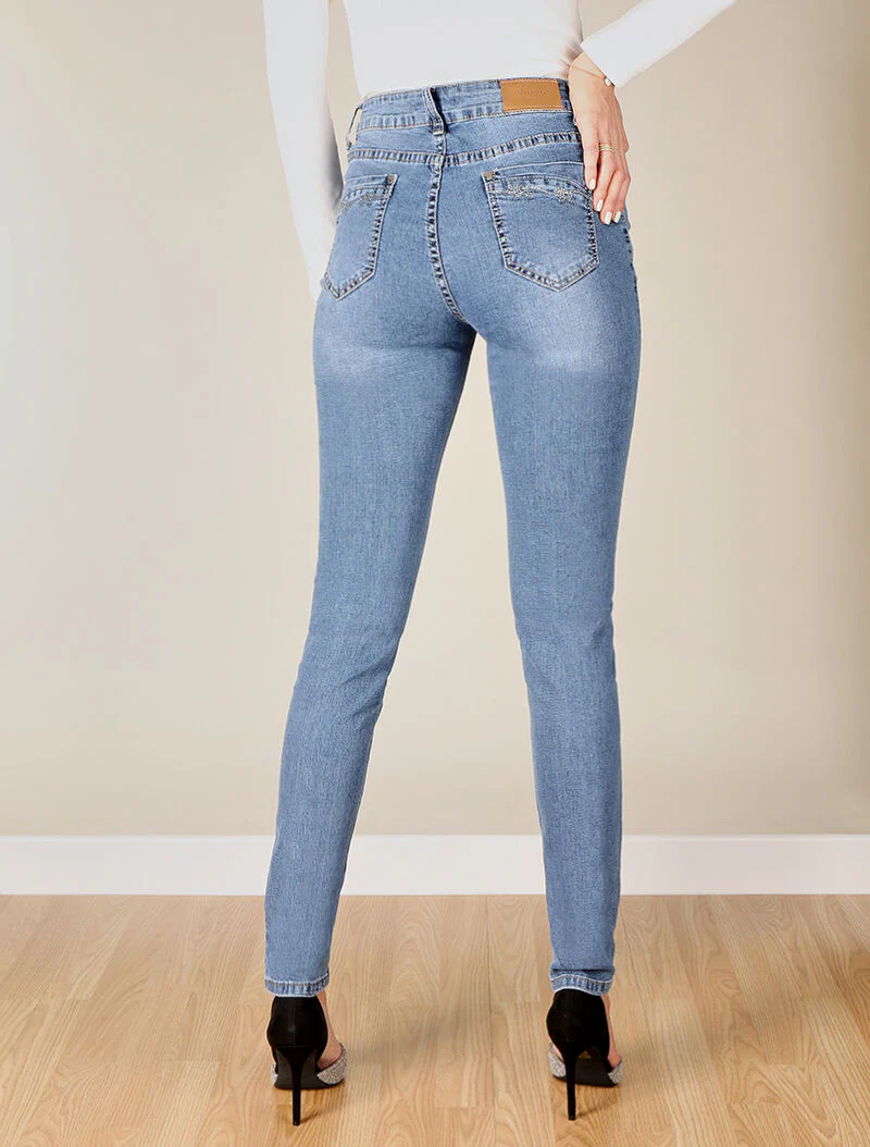 Jean skinny à poches arrières strassées - denim clair - Image 2