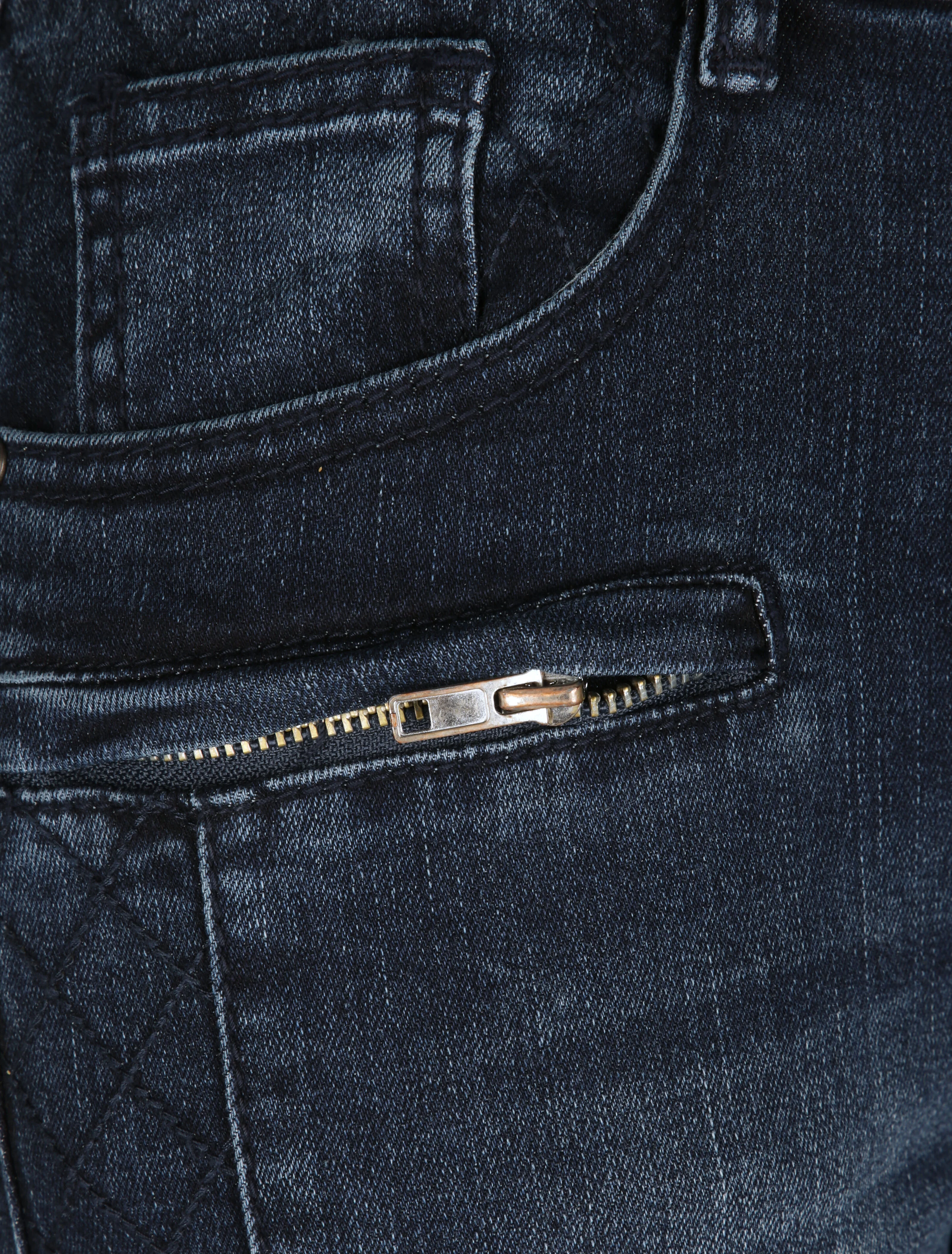 Jean slim à détail brodérie style quadrillage - Denim brut - Image 4