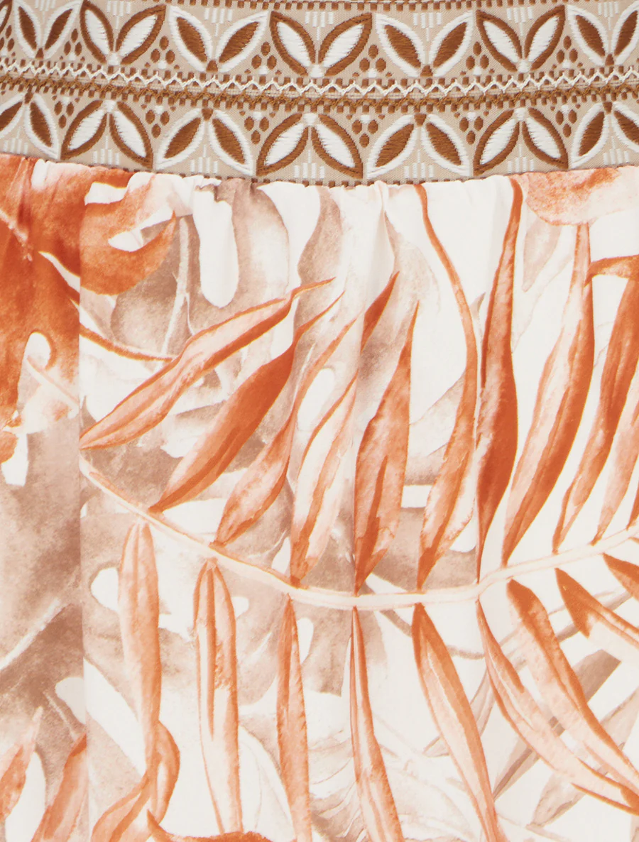 Jupe fluide longue à imprimé feuilles stylisées - Camel - Image 3