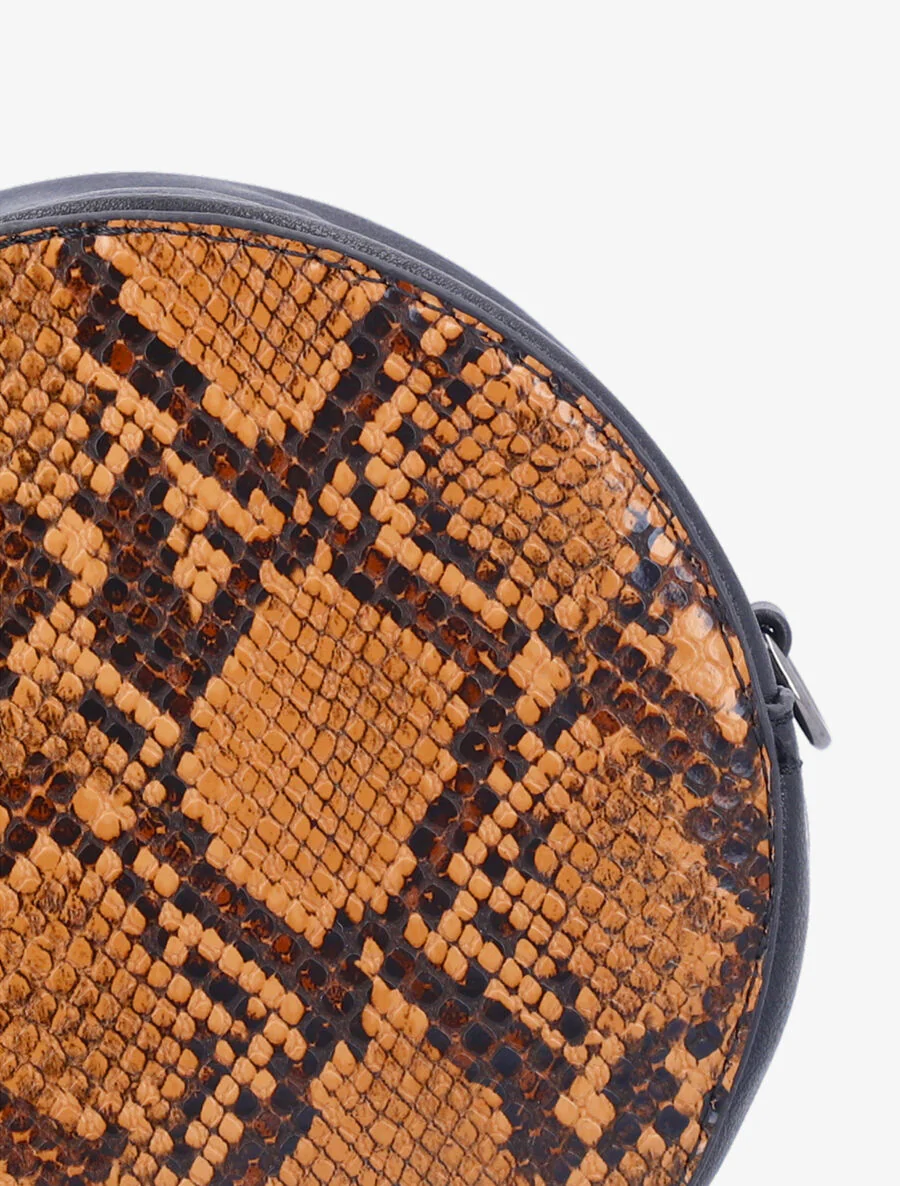 Minaudière ronde à imprimé python - Camel - Image 4