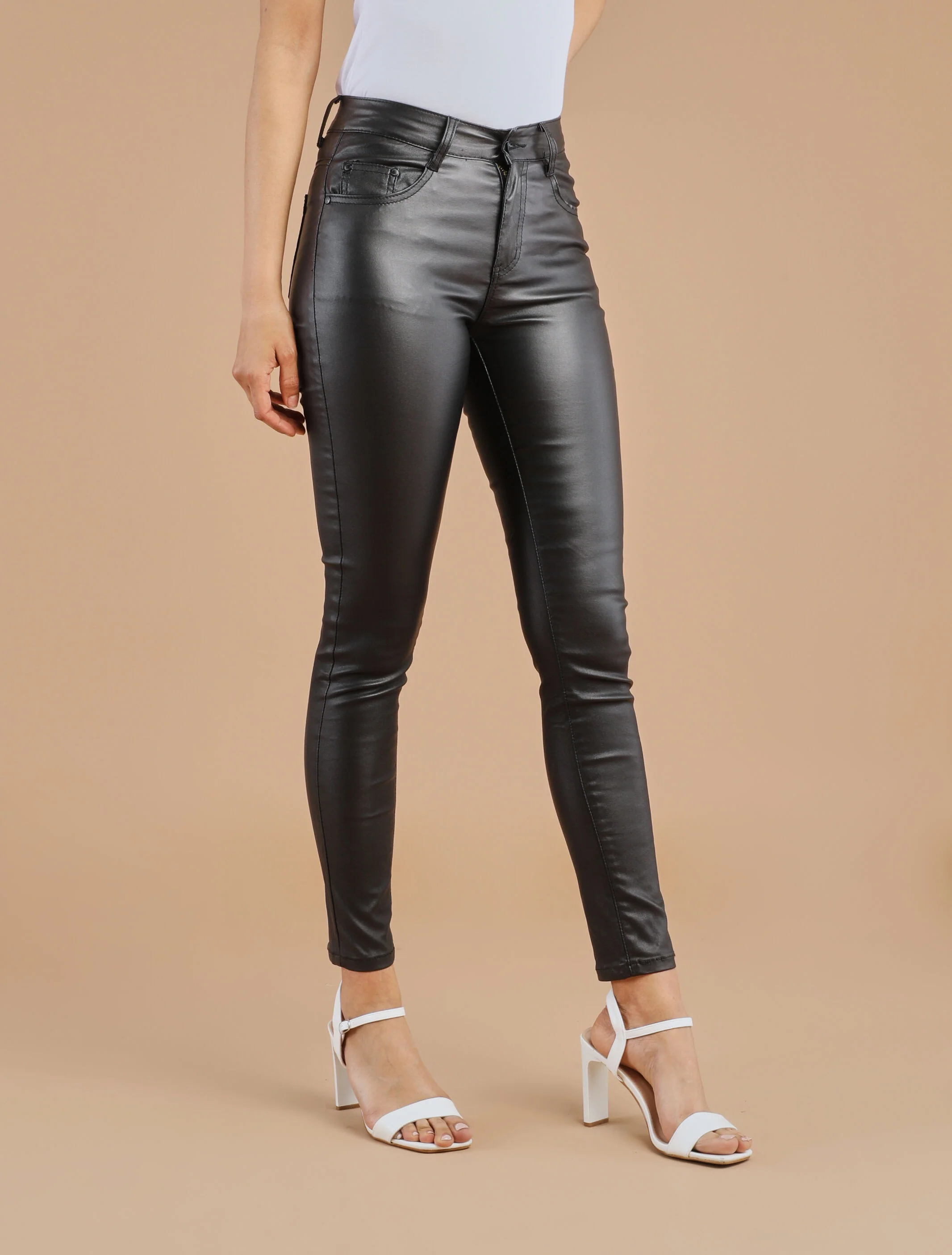 Pantalon en simili coupe skinny - Noir - Image 4