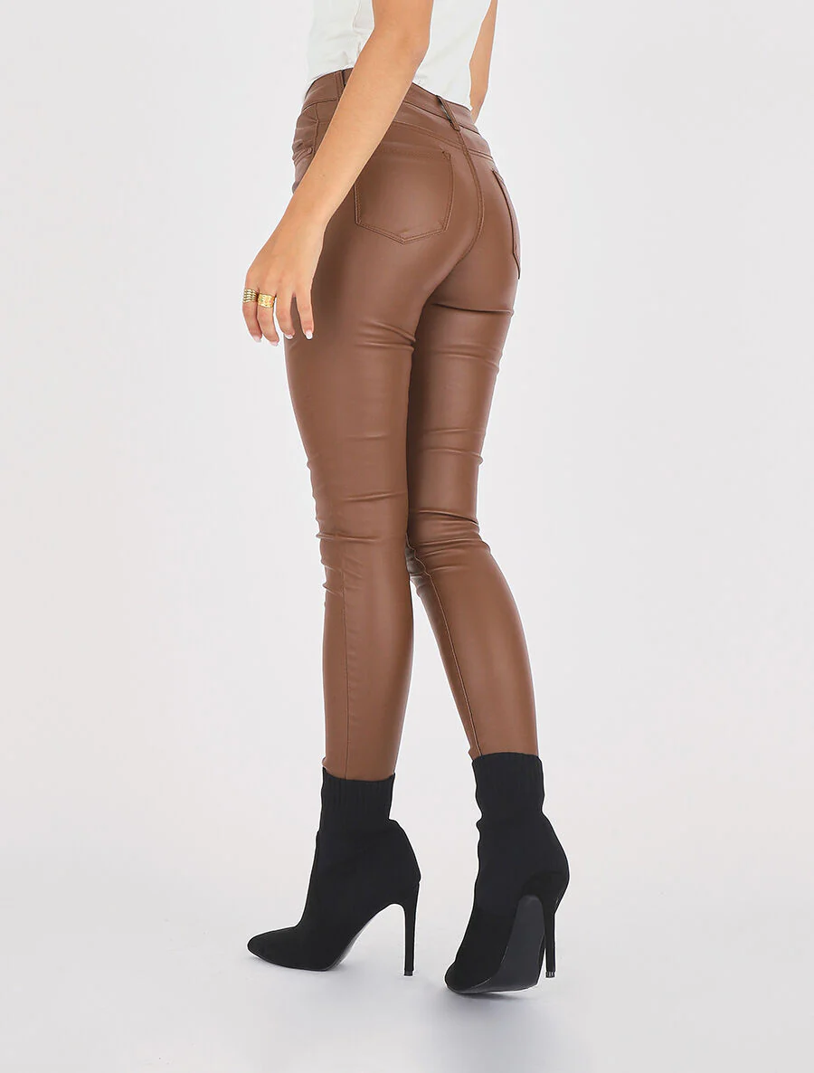 Pantalon uni en simili - Marron - Image 5