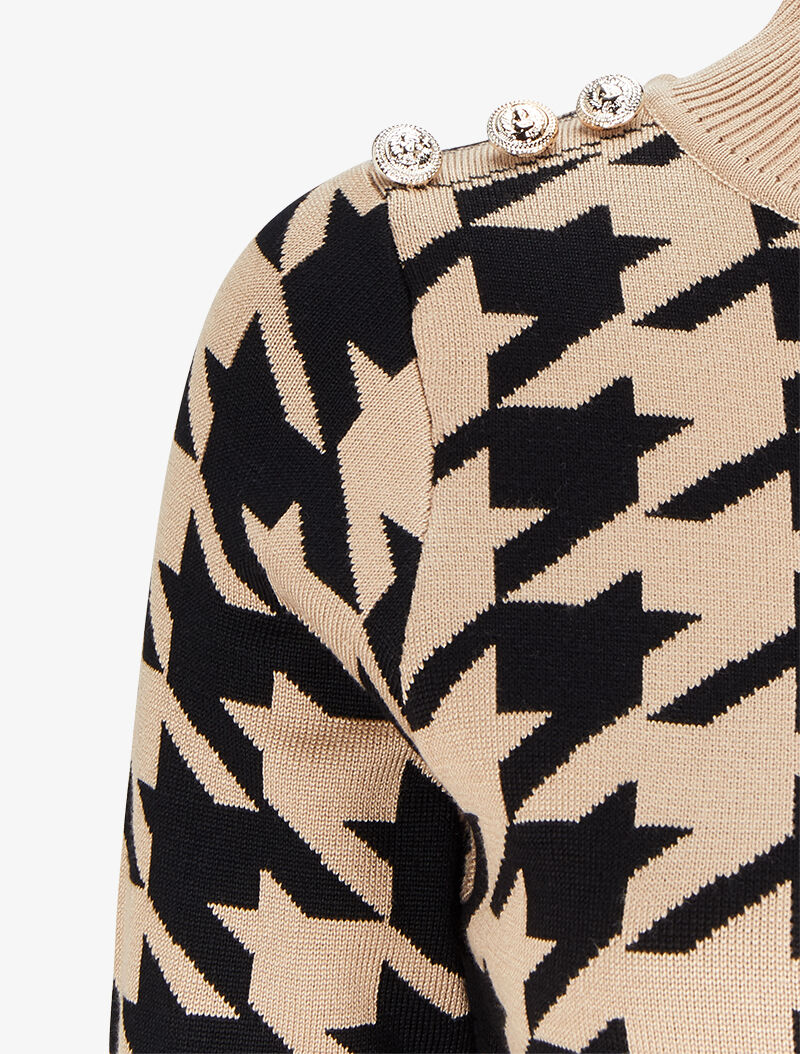 Pull à motifs et boutons stylisés - Camel/noir - Image 3