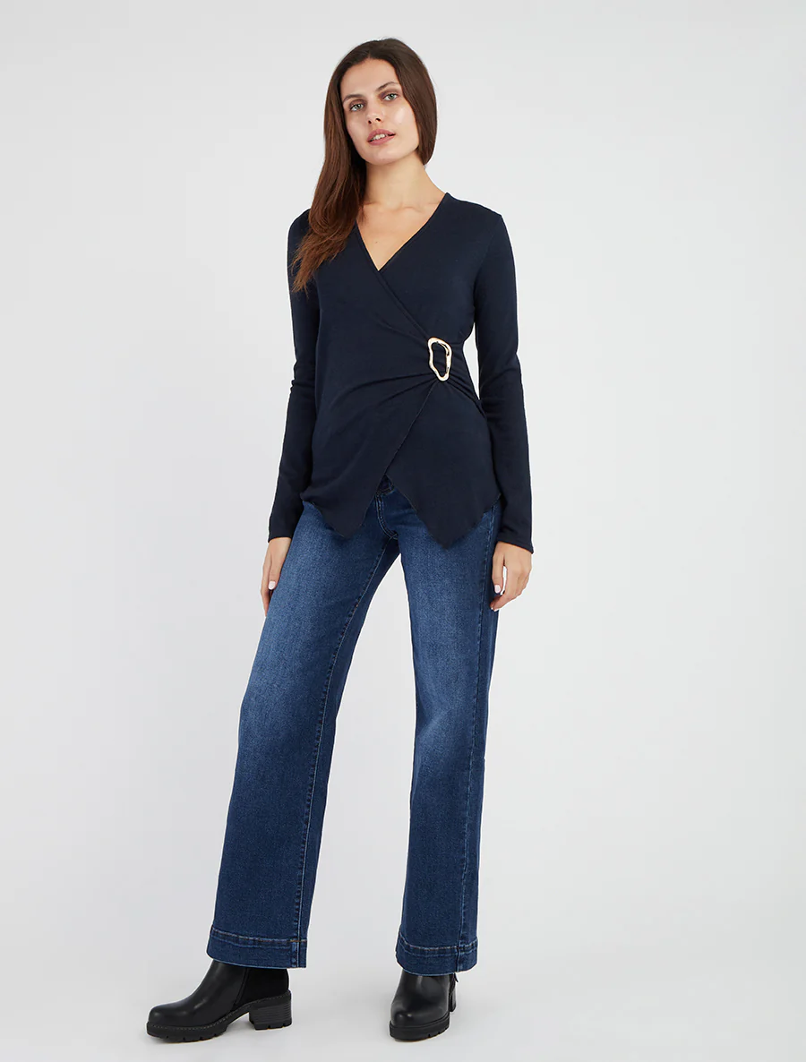 Pull cache-coeur à boucle - Marine - Image 4