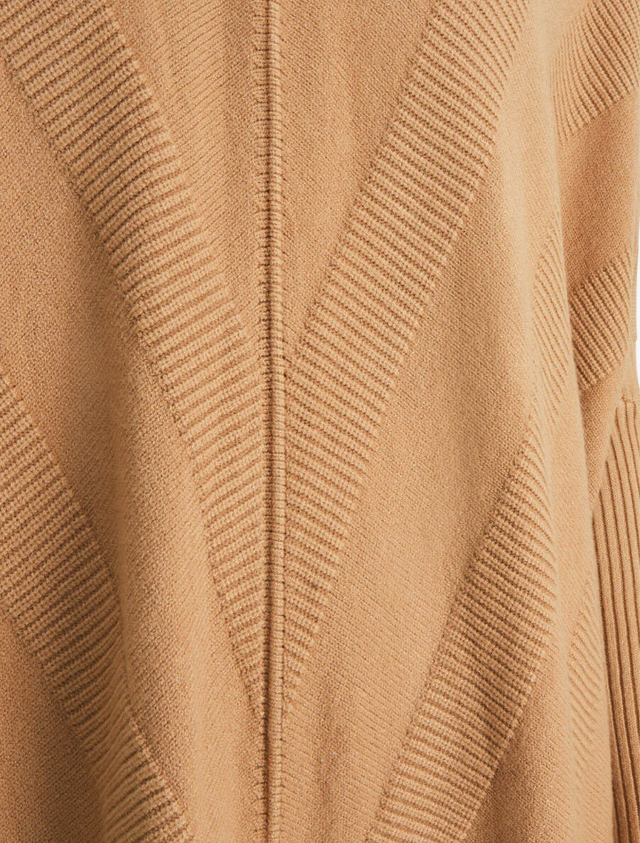 Pull long côtelé à col V - Camel - Image 3