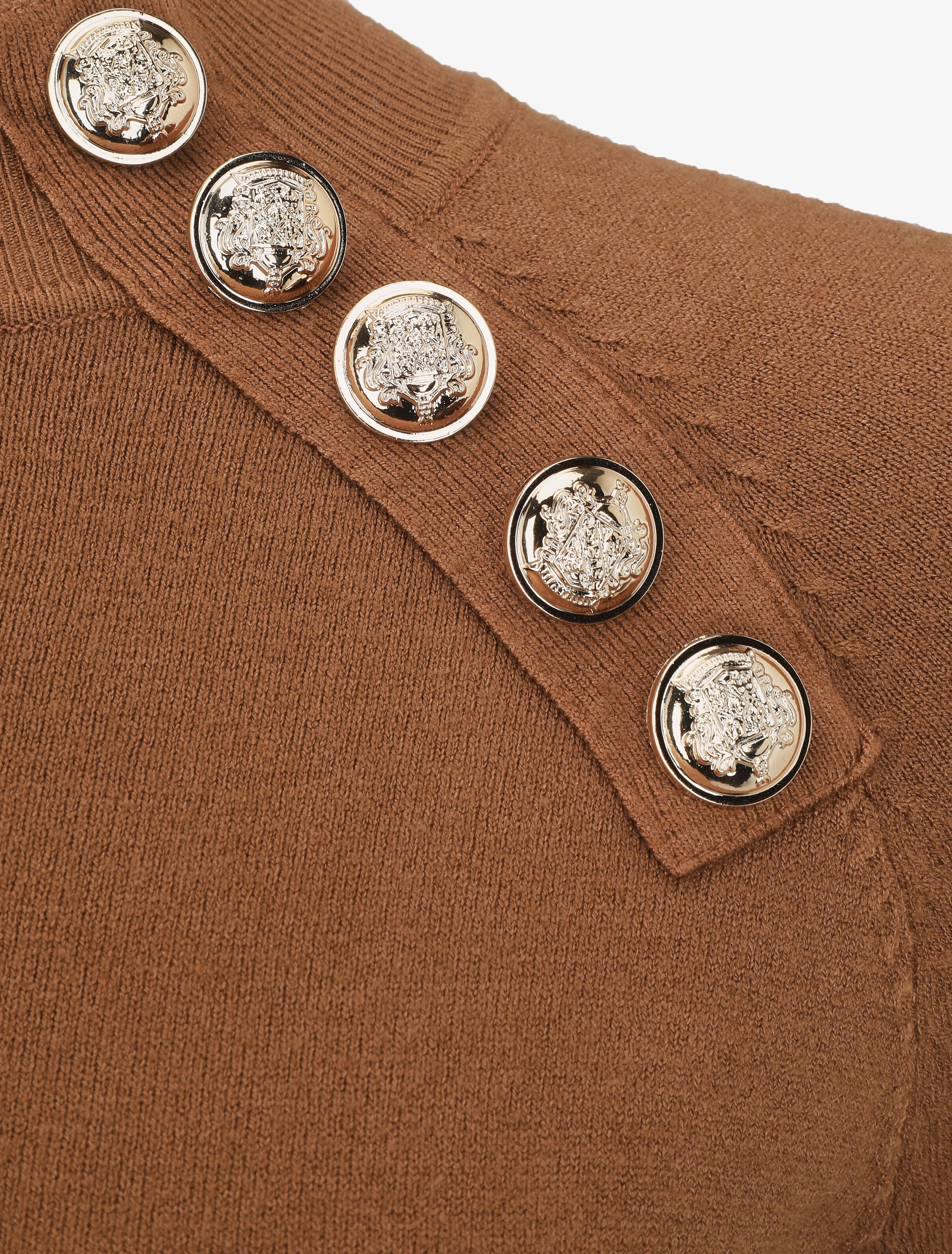 Pull uni à col montant et boutons décoratifs - Camel - Image 3