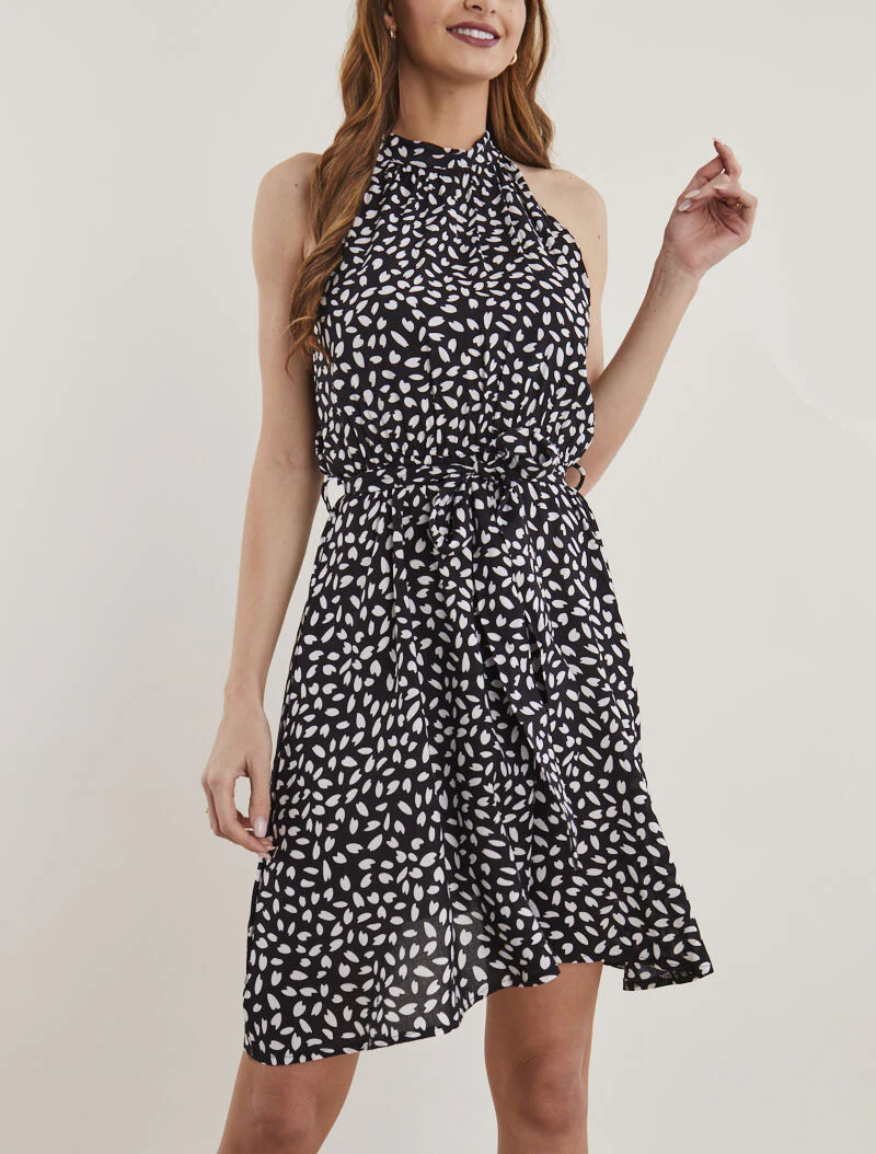 Robe cintrée à col américain - noir