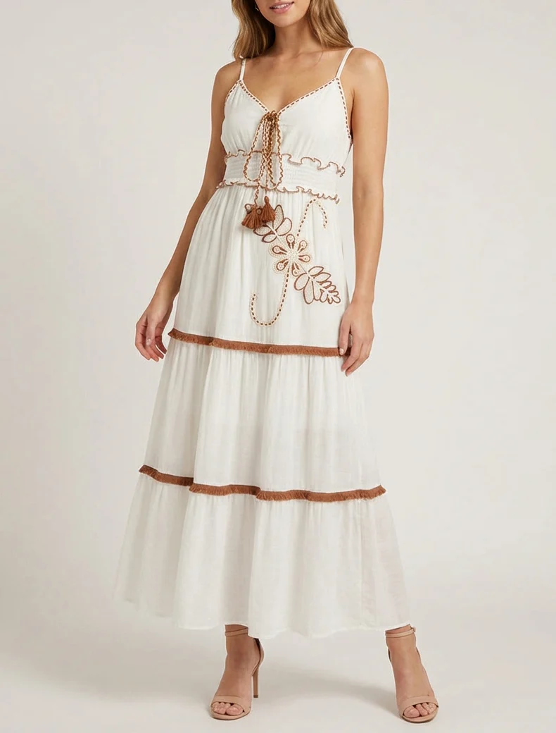 Robe longue à fines bretelles et broderie florale - Blanc - Image 4