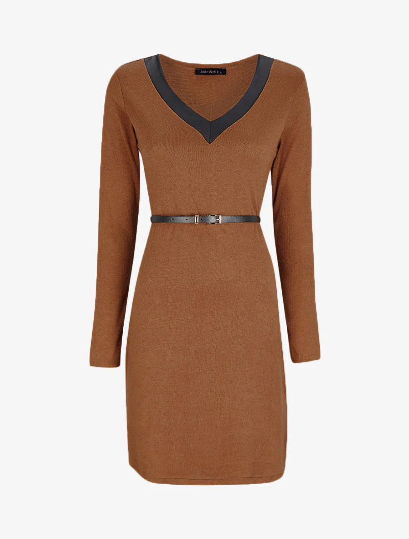 Robe pull à col V satiné - Camel