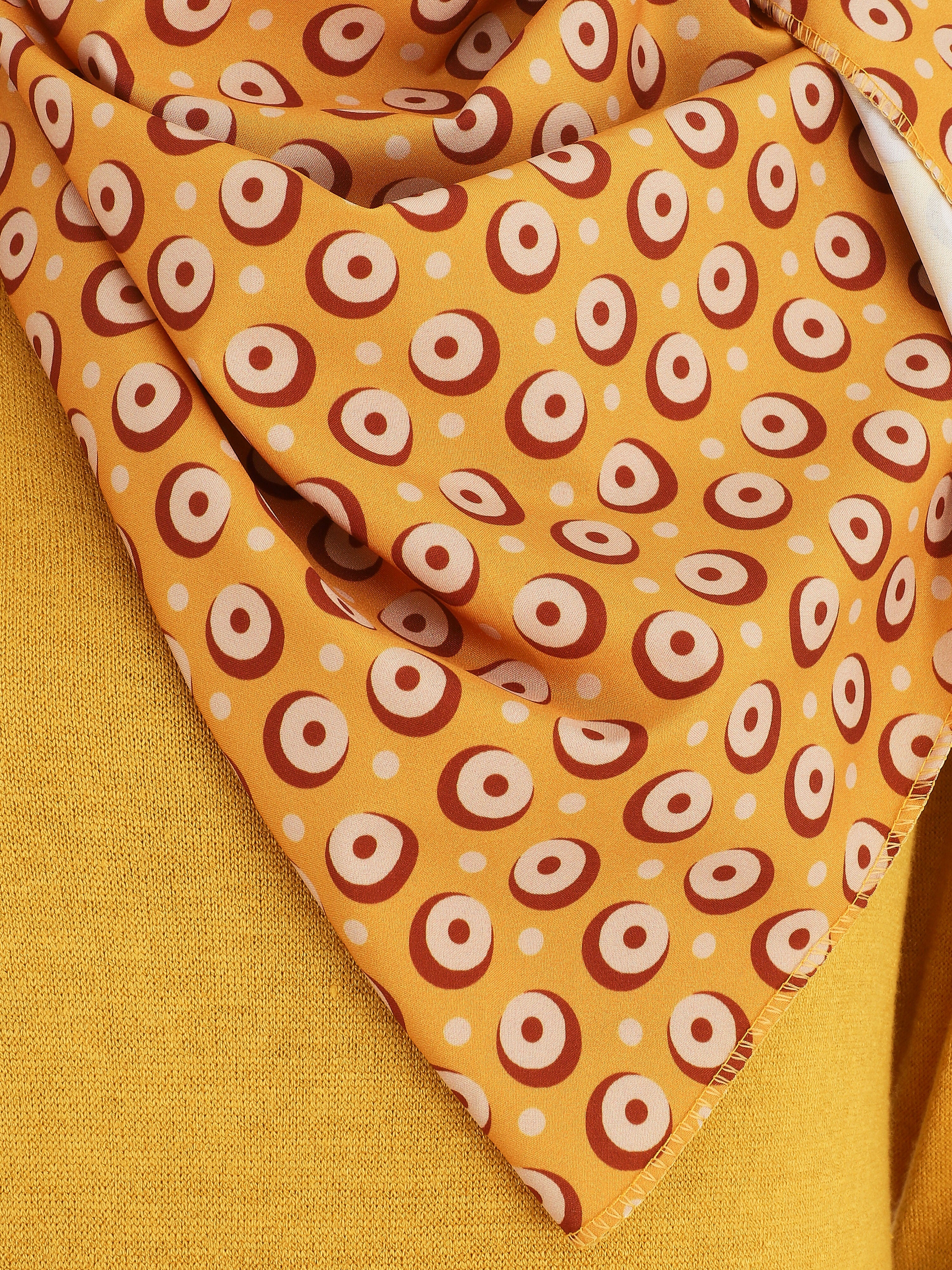 Robe pull mi-longue avec foulard - Moutarde - Image 3