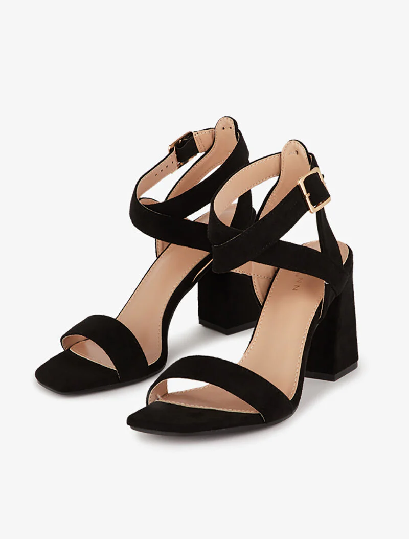Sandales à talons carrés biseautés - noir