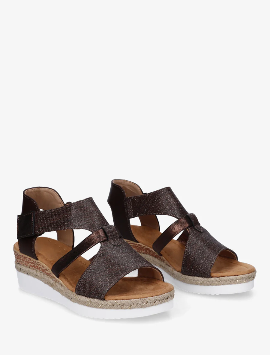 Sandales compensées à bride texturée - Marron - Image 4