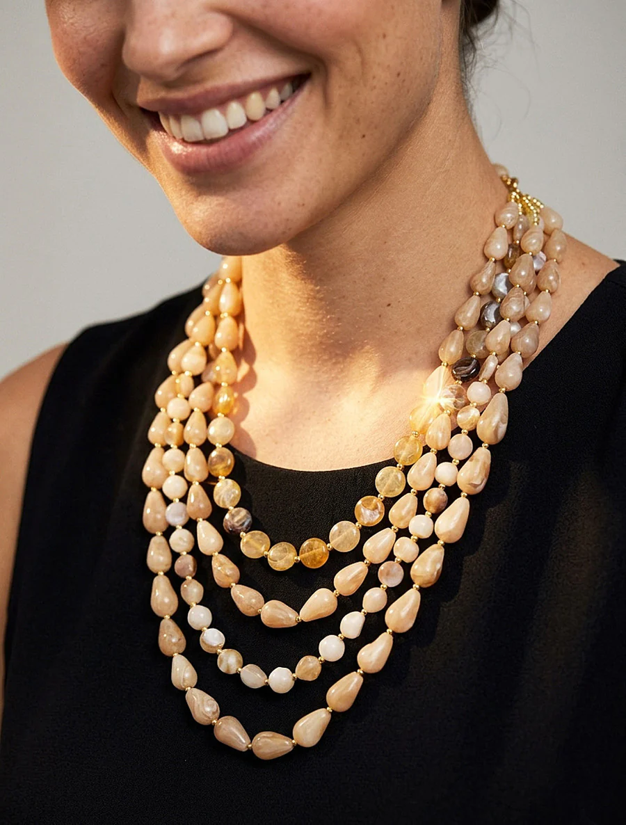 Sautoir à perles en résine - Beige