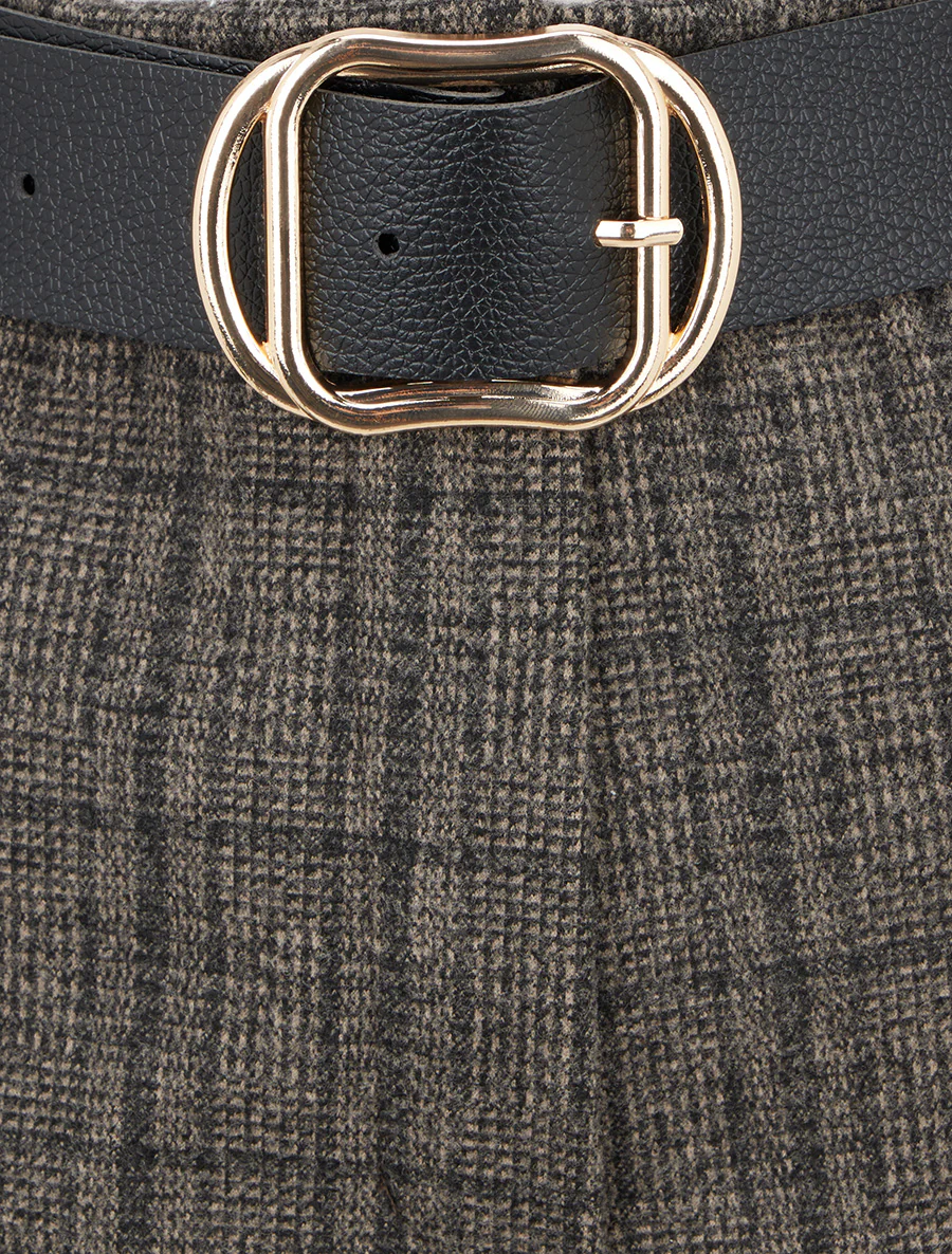 Short à revers imprimé tartan - Noir - Image 3