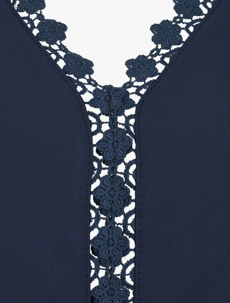 Top droit uni à détail crochet - Marine - Image 3