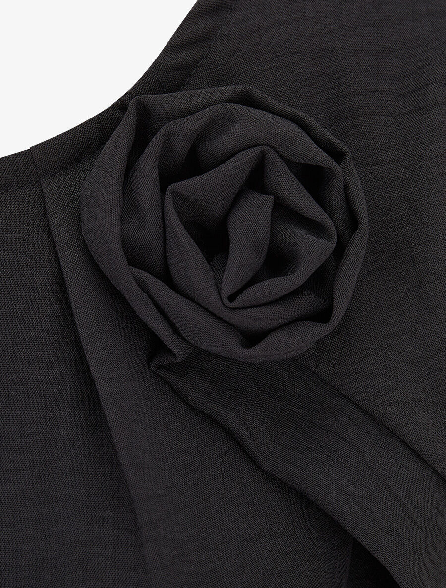 Top plissé à fleur en relief - Noir - Image 3