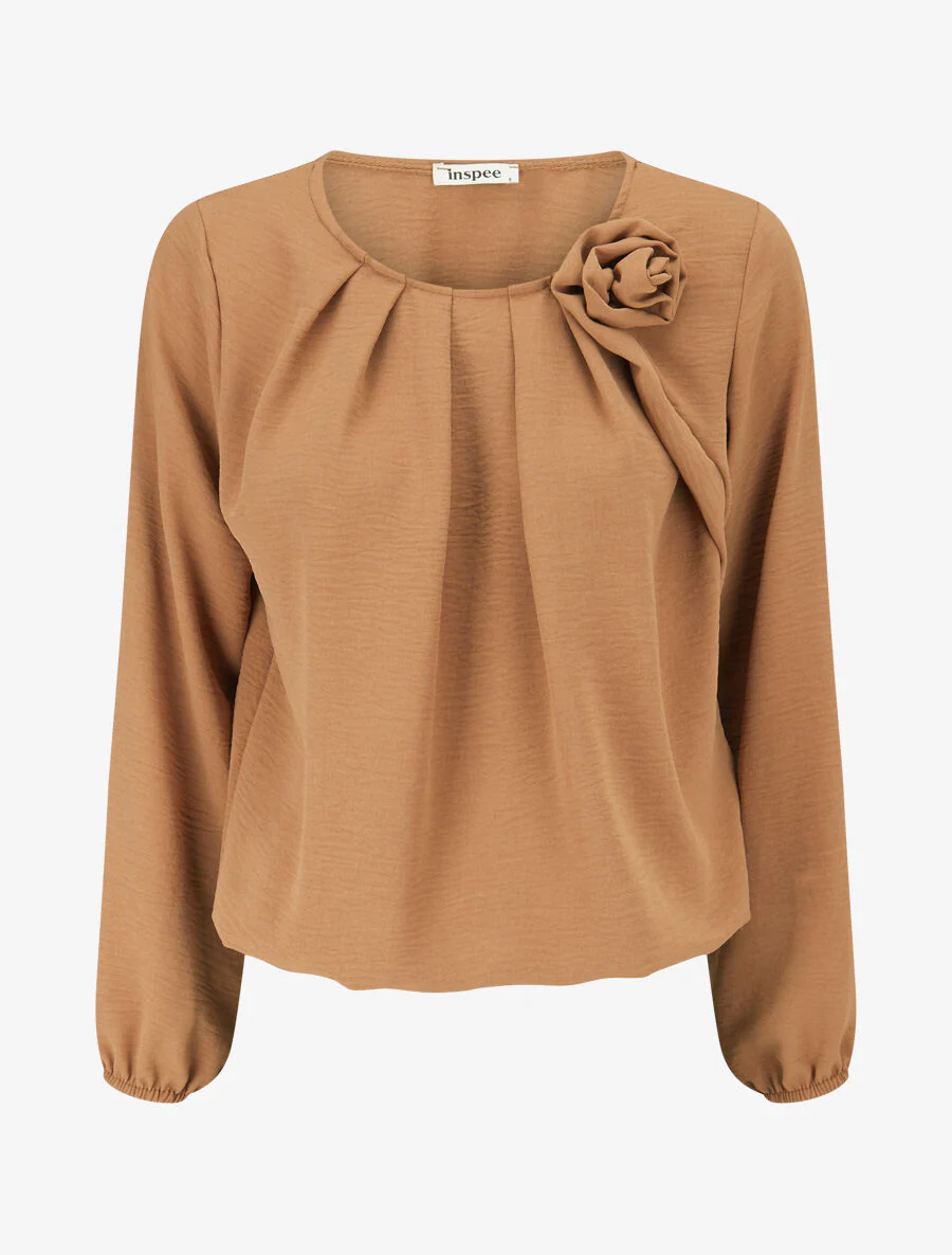 Top plissé à fleur en relief - Taupe